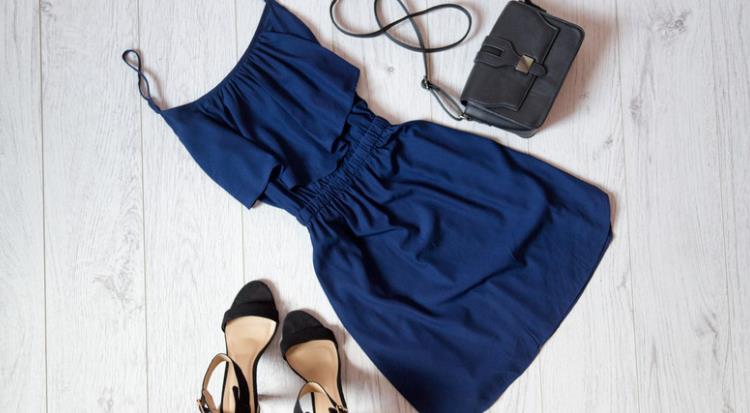 What Color Shoes to Wear With Navy Dress? – The Best Combos