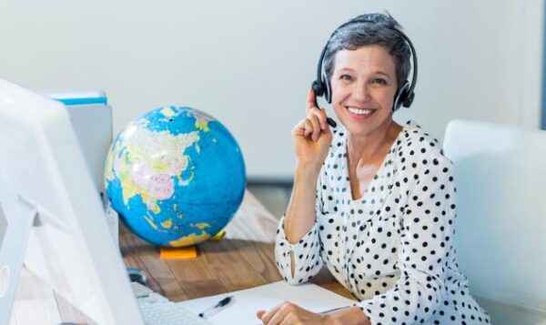 how to become a travel agent